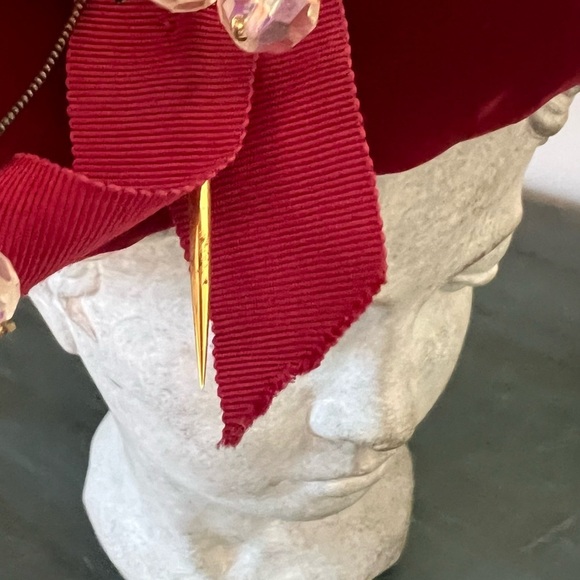 Vintage Noreen Fashion l. Magnin red velvet beret hat with a ribbon bow main image 5